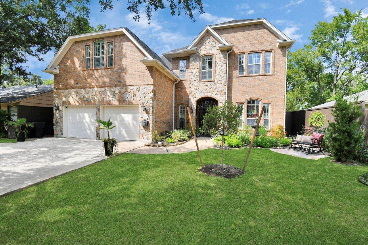 4046 Woodfox Street - Photo 1