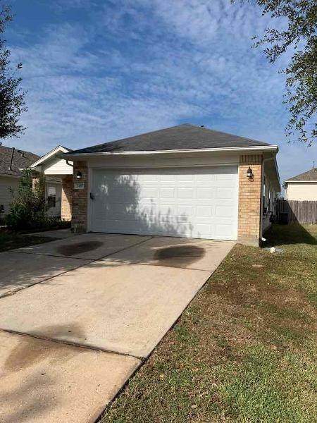 1419 Pennyroyal Court - Photo 1