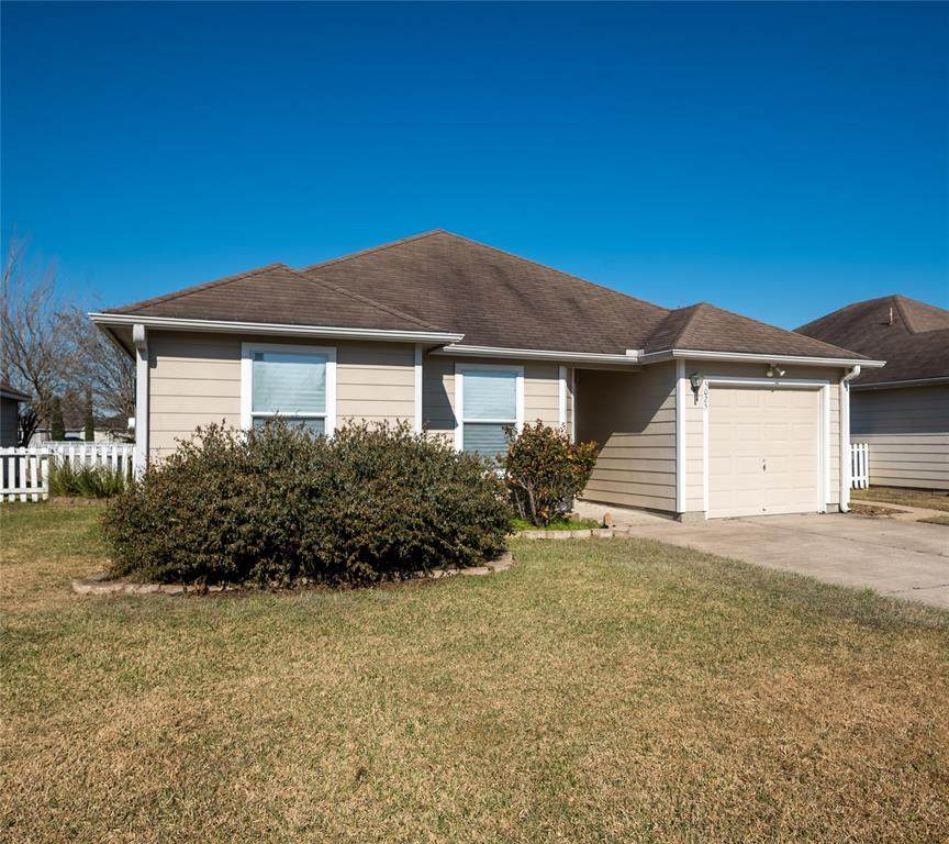 5025 Abbie Lane - Photo 1