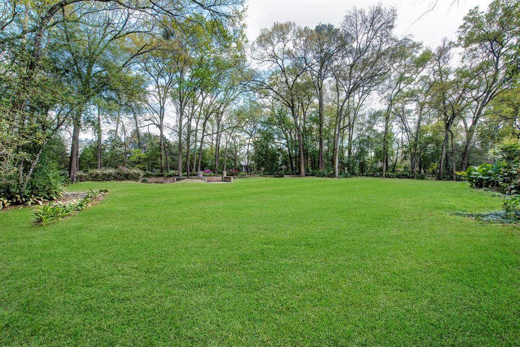 305 Longwoods Lane - Photo 1