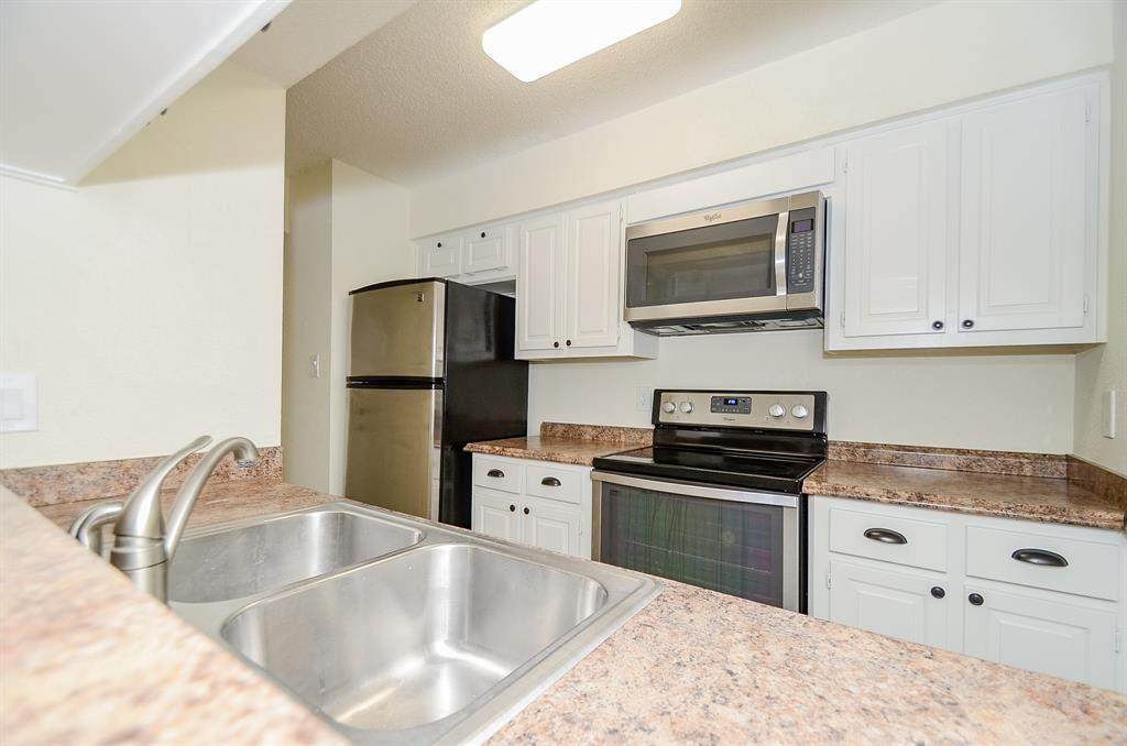3200 Gessner Road - Photo 1