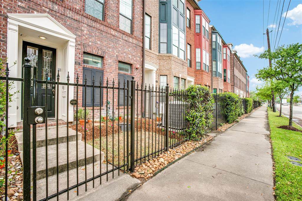 2110 Shearn Street - Photo 1