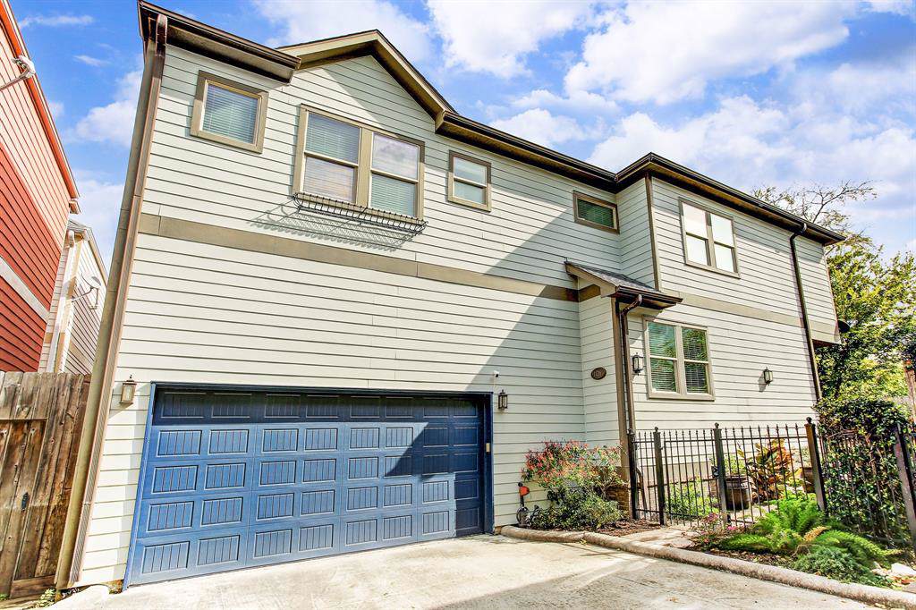 1126 18th Street - Photo 1
