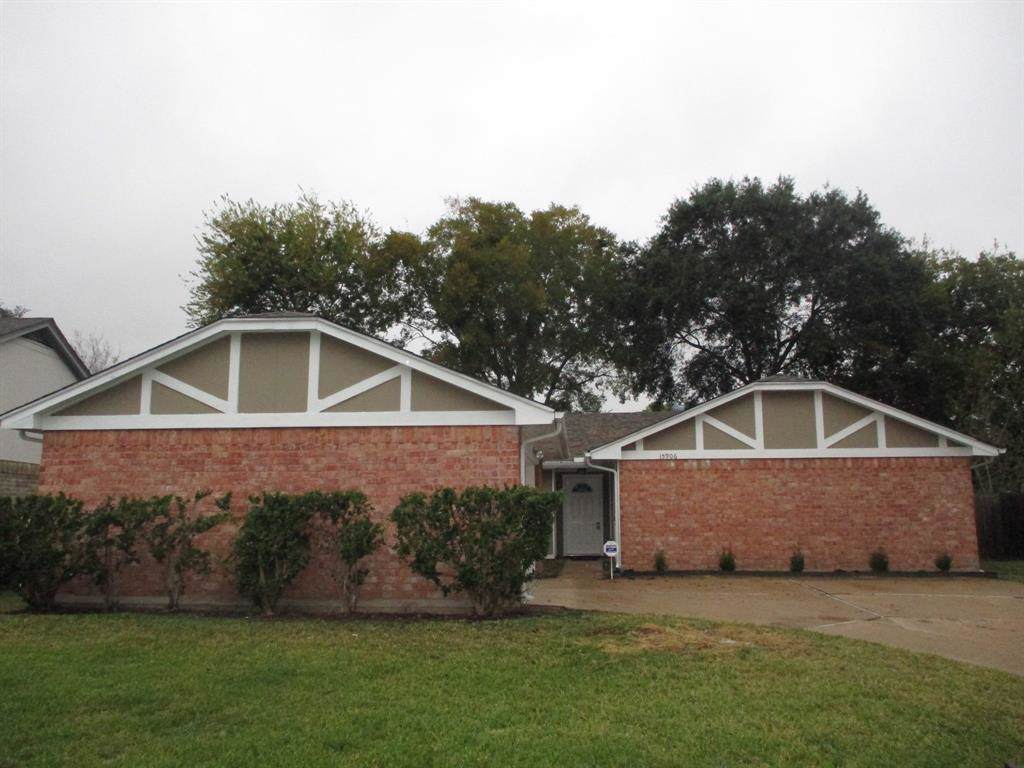 15906 Manfield Drive - Photo 1