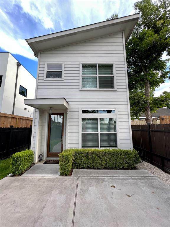 612 29th Street - Photo 1