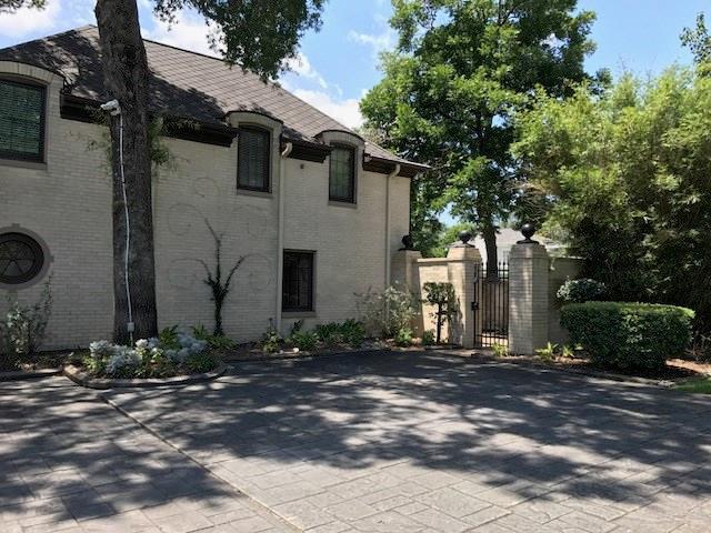 4306 Macgregor Way - Photo 1