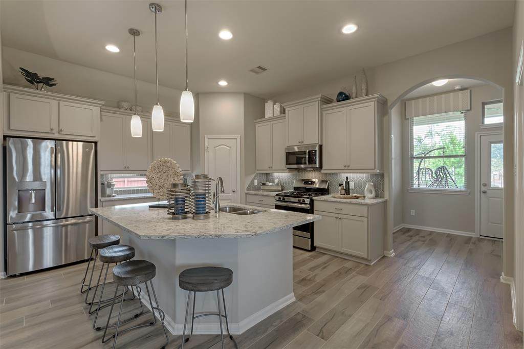 18523 Wolf Mountain Lane - Photo 1