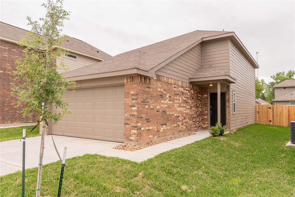512 Meadow Park Lane - Photo 1