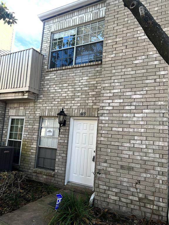 3800 Tanglewilde Street - Photo 1