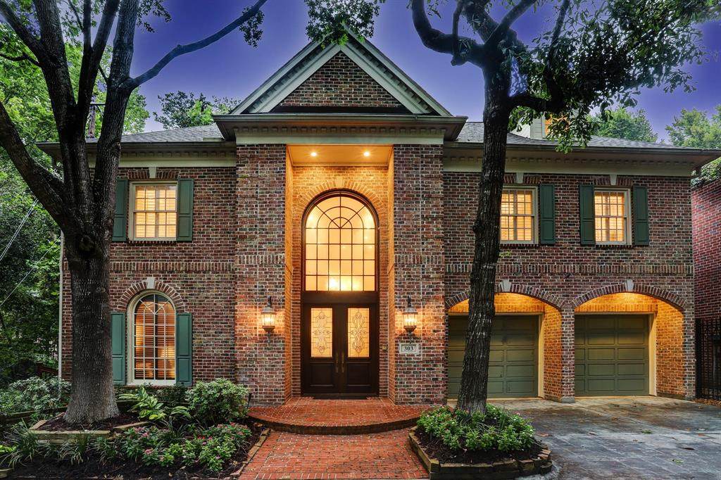 303 Sugarberry Circle - Photo 1