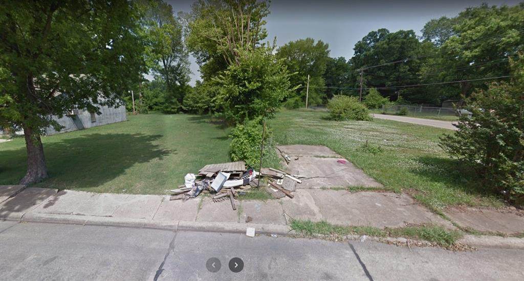 434 14th Street - Photo 1