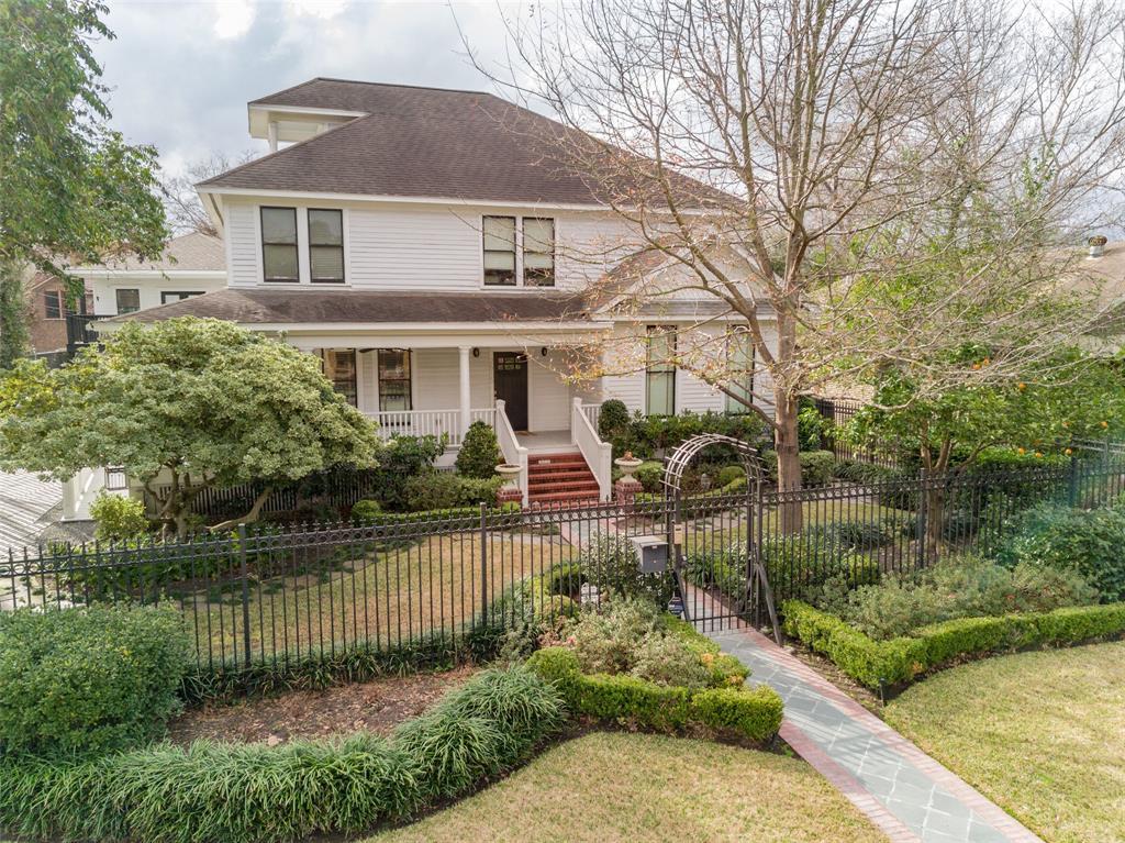 2615 Beauchamp Street - Photo 1
