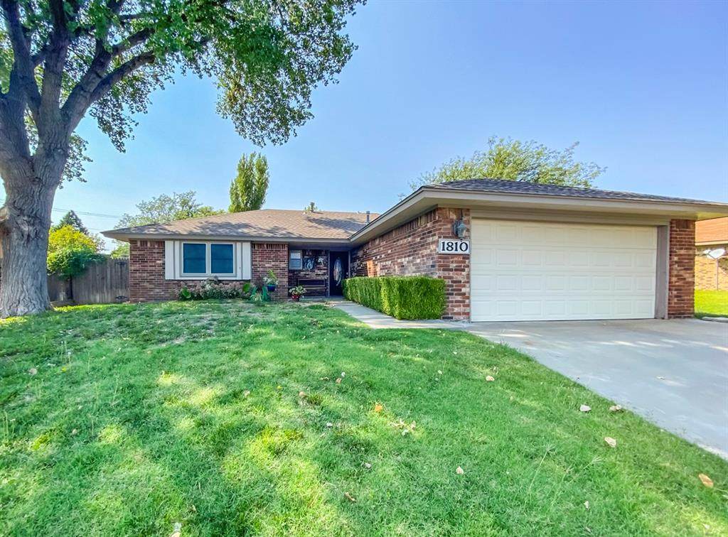 1810 Willard - Photo 1