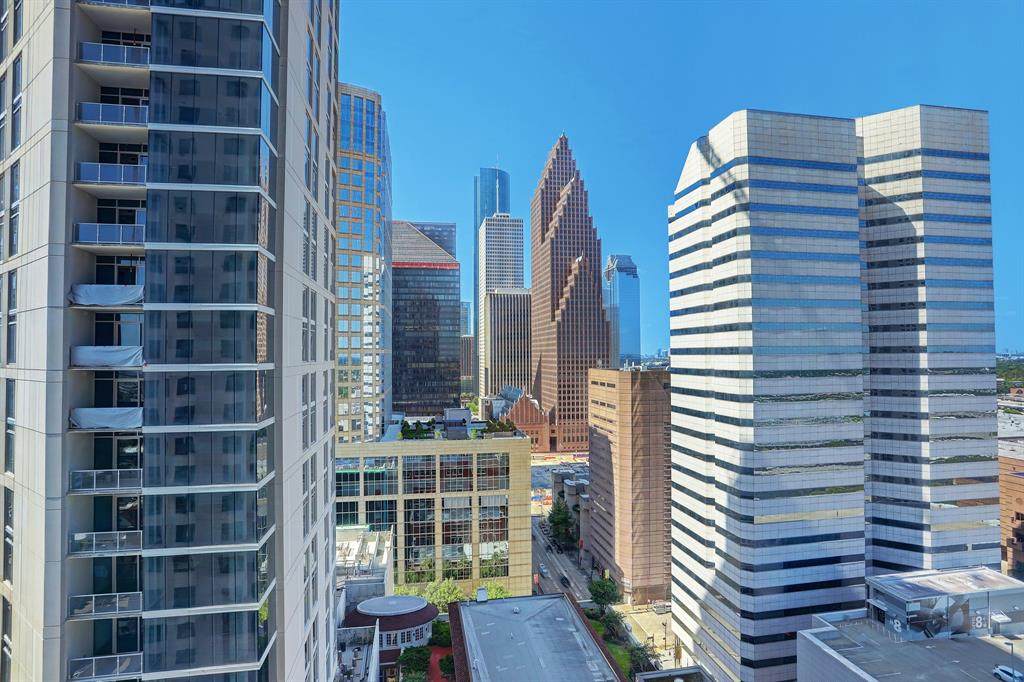 777 Preston Street - Photo 1