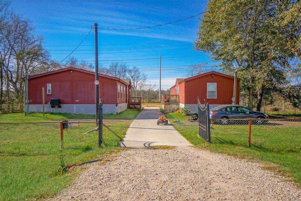 555 Pittman Road - Photo 1