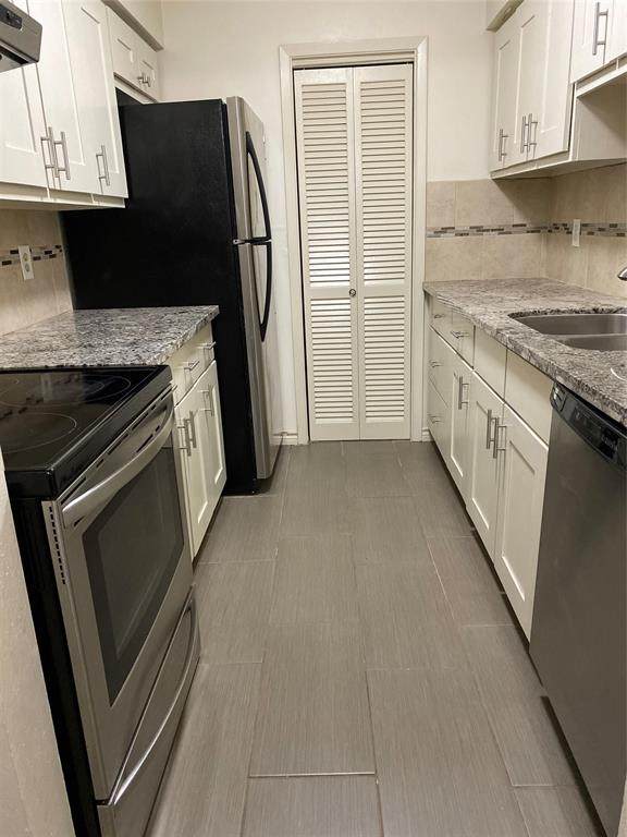 7575 Katy Freeway - Photo 1