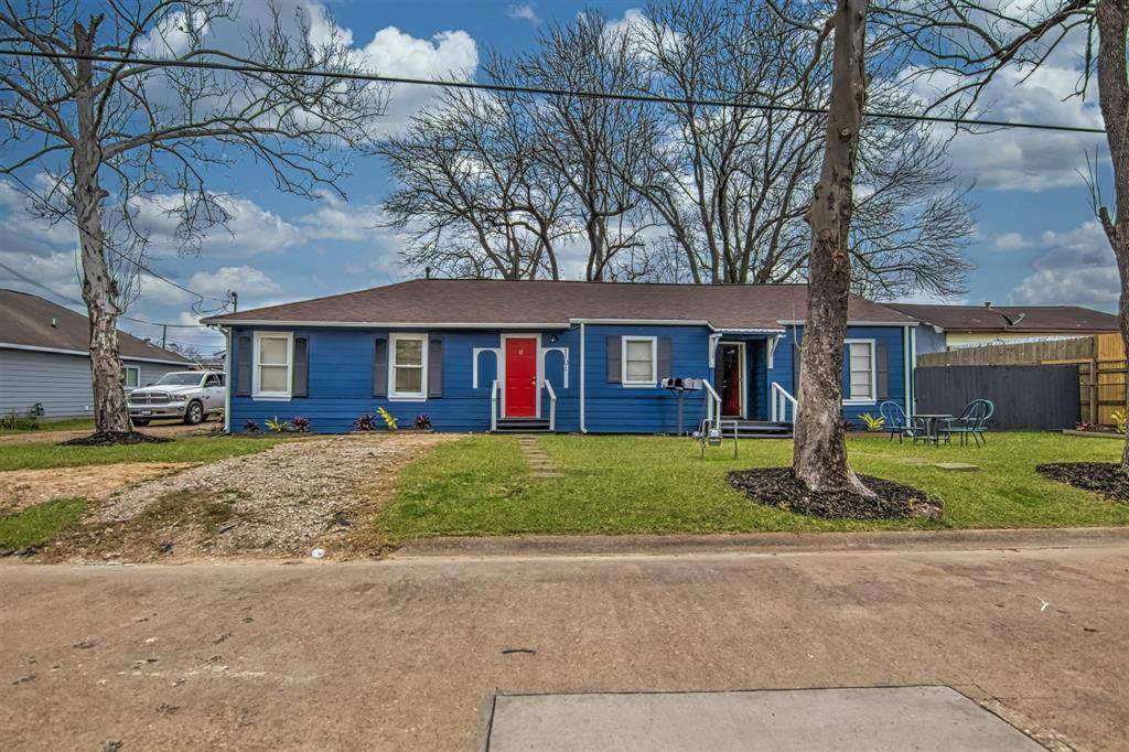 1101 Elm Street - Photo 1