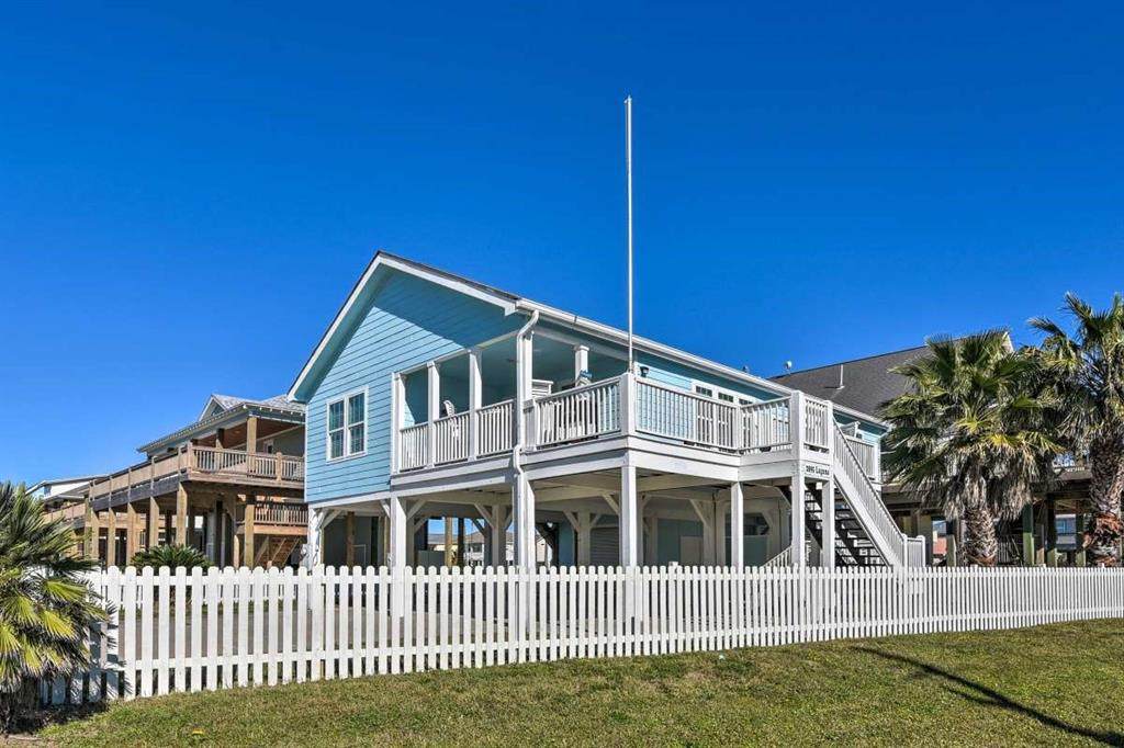 2895 Laguna Drive Drive - Photo 1