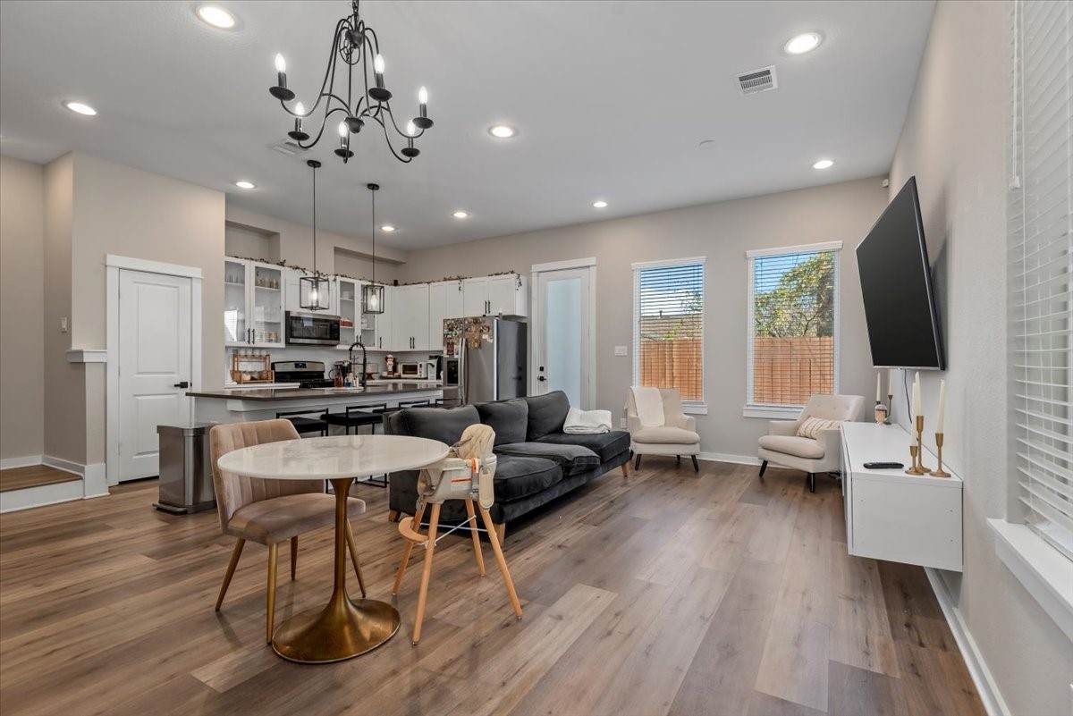 6721 Parker Oaks Lane - Photo 1