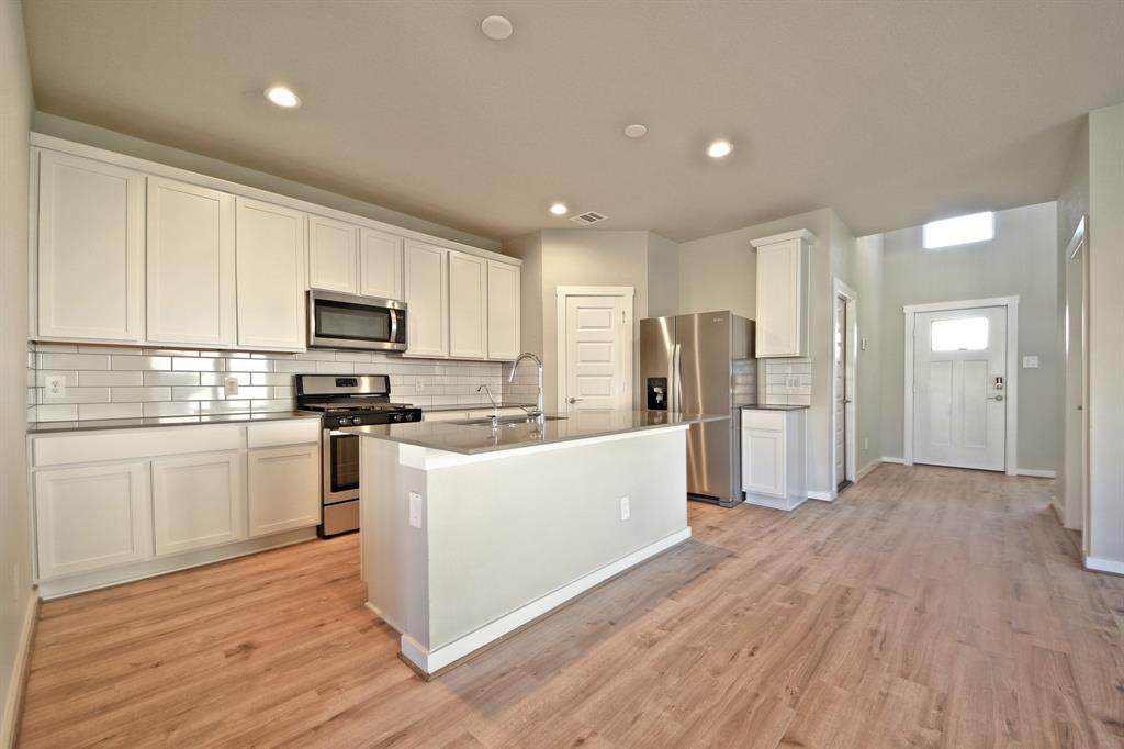 19018 Drayton Village Trace - Photo 1