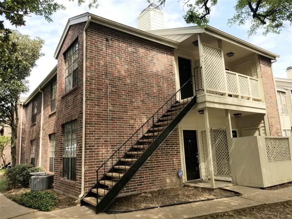 2121 El Paseo Street - Photo 1