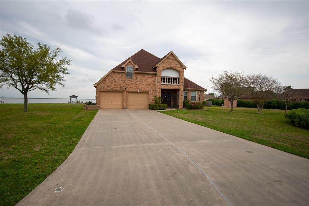 2702 Lake Point Drive - Photo 1
