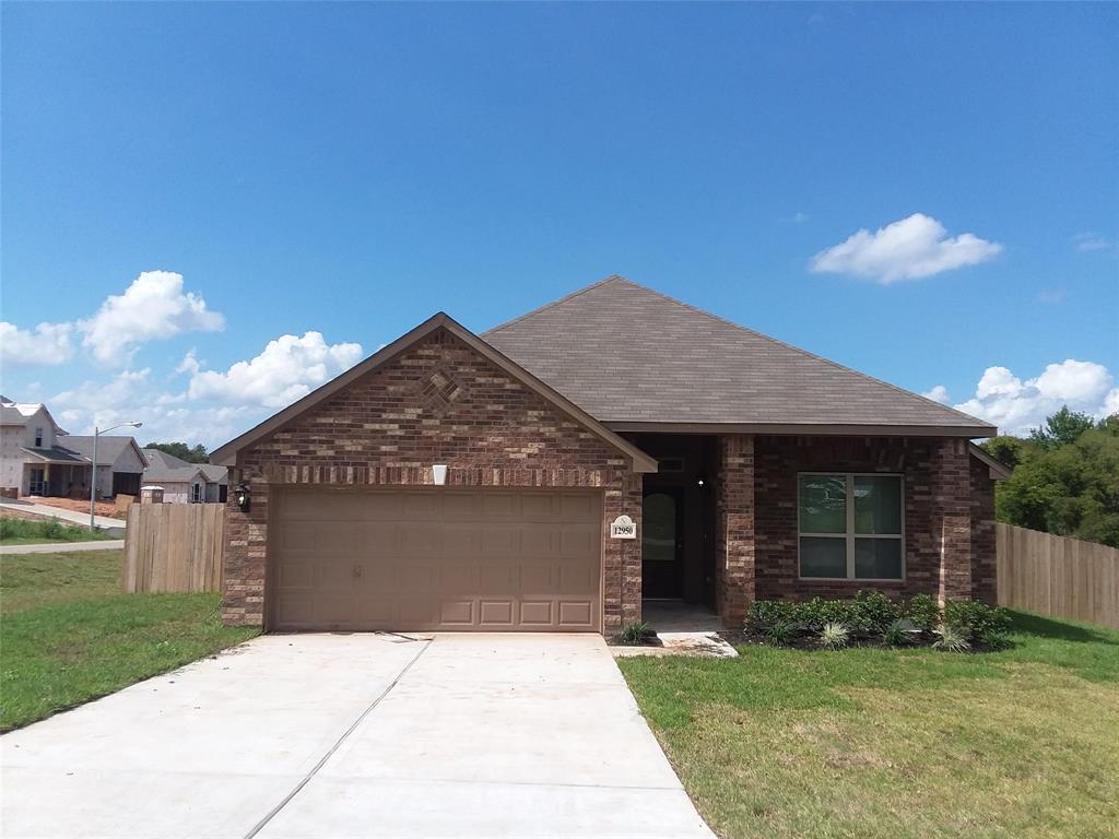 12950 Howard Circle - Photo 1