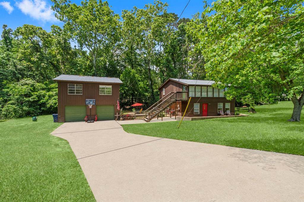 50 White Oak St - Photo 1