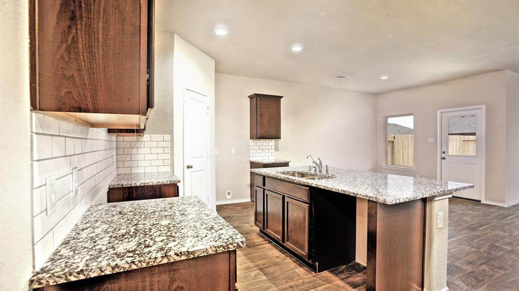 8015 Johnny Court - Photo 1