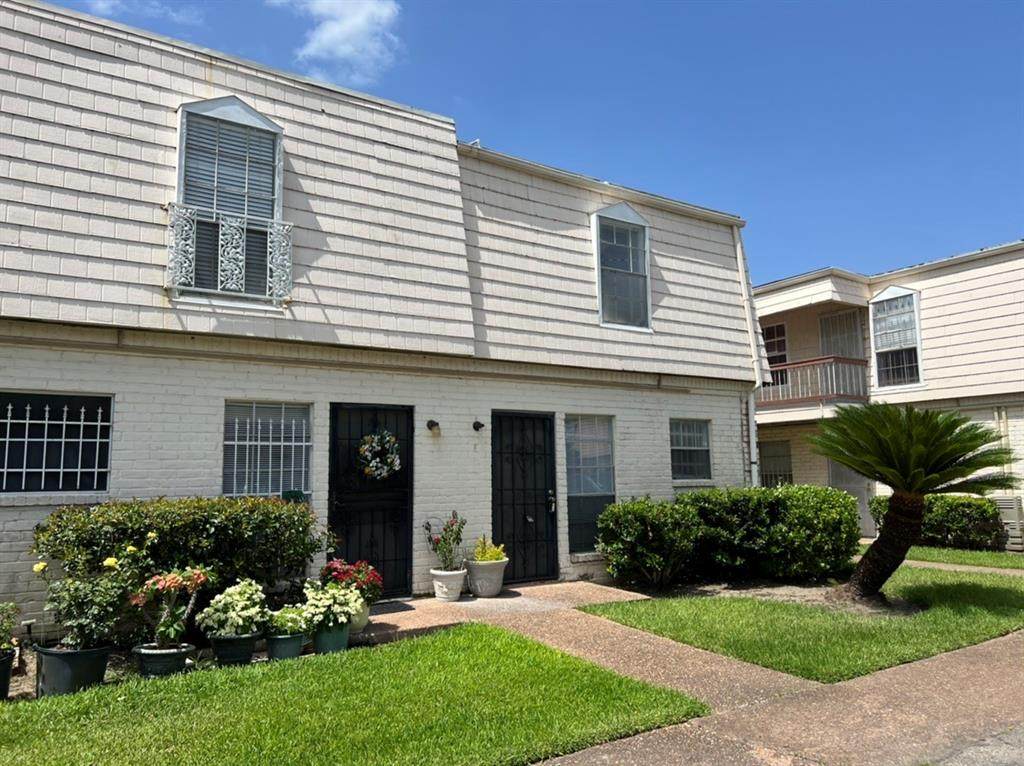 6201 Ranchester Drive - Photo 1