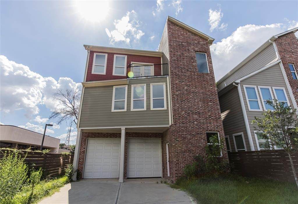 1424 Eddington Street - Photo 1