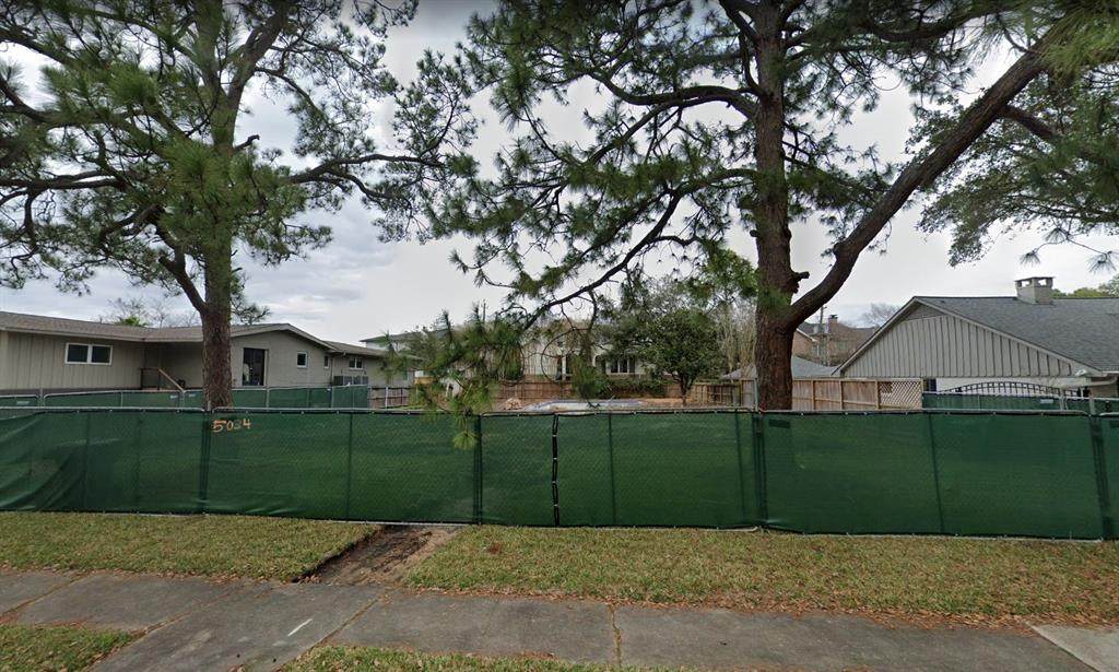 5034 Glenmeadow Drive - Photo 1