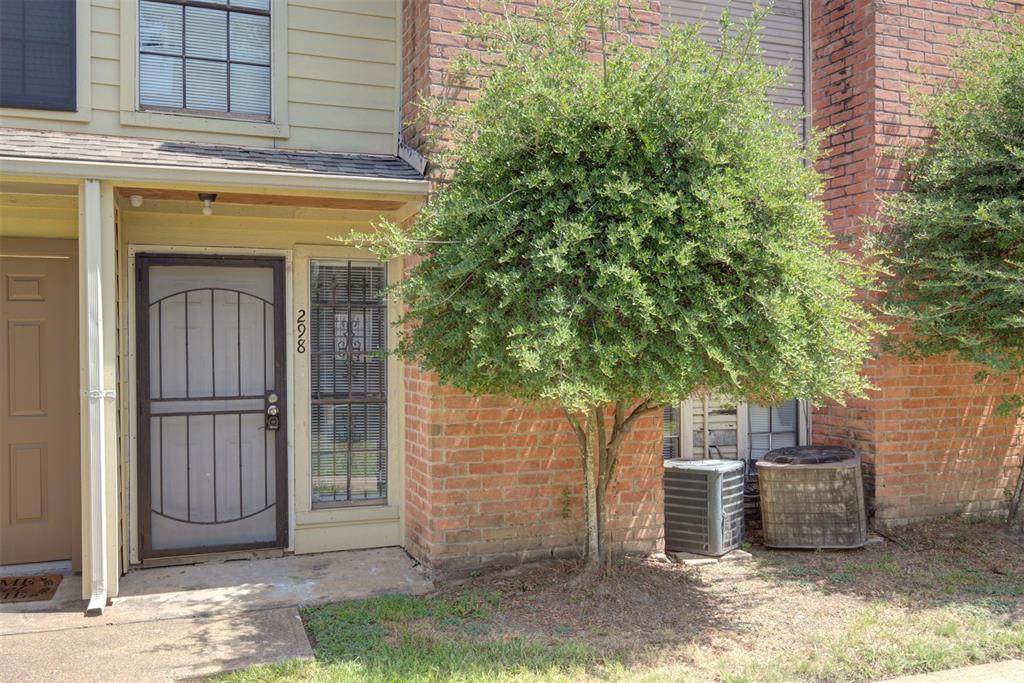 10501 South Drive - Photo 1