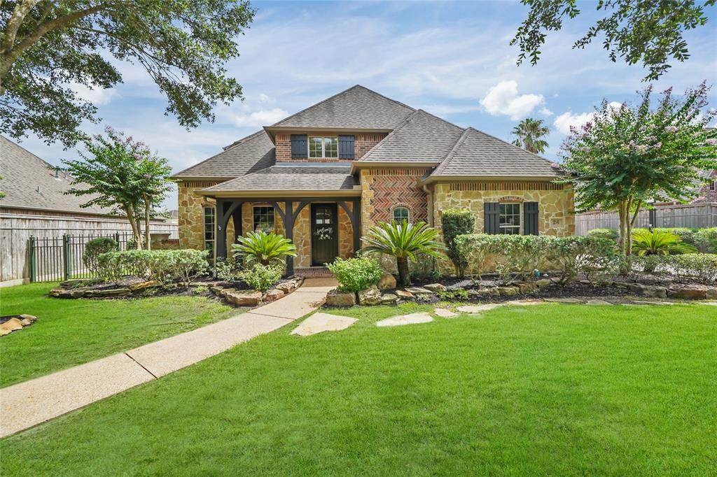 26 Waters Lake Boulevard - Photo 1