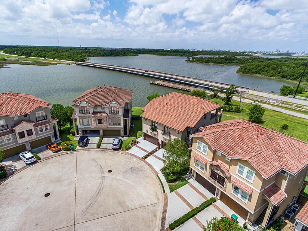 4132 Boardwalk Boulevard - Photo 1