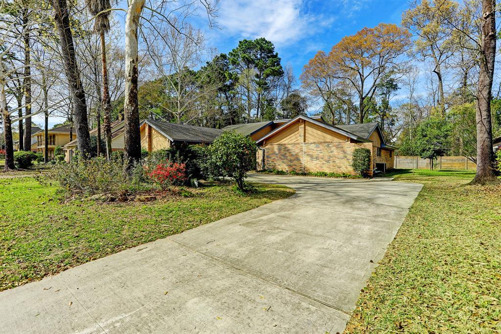 5319 Windy Lake Drive - Photo 1