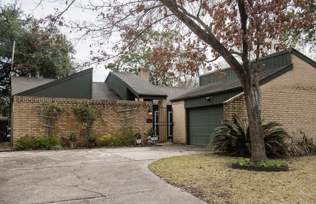 2211 Gray Falls Drive - Photo 1