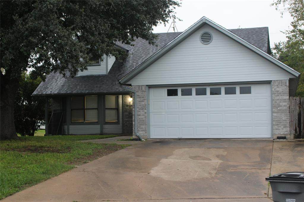 111 Trentwood Circle - Photo 1
