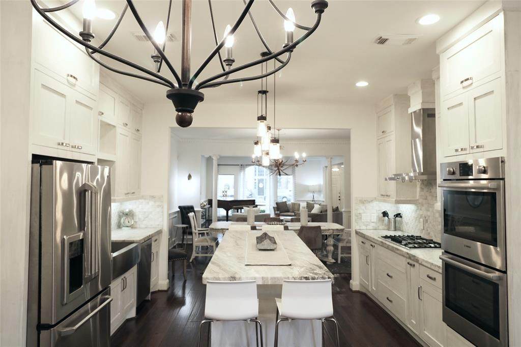 2110 Stonewalk Drive - Photo 1