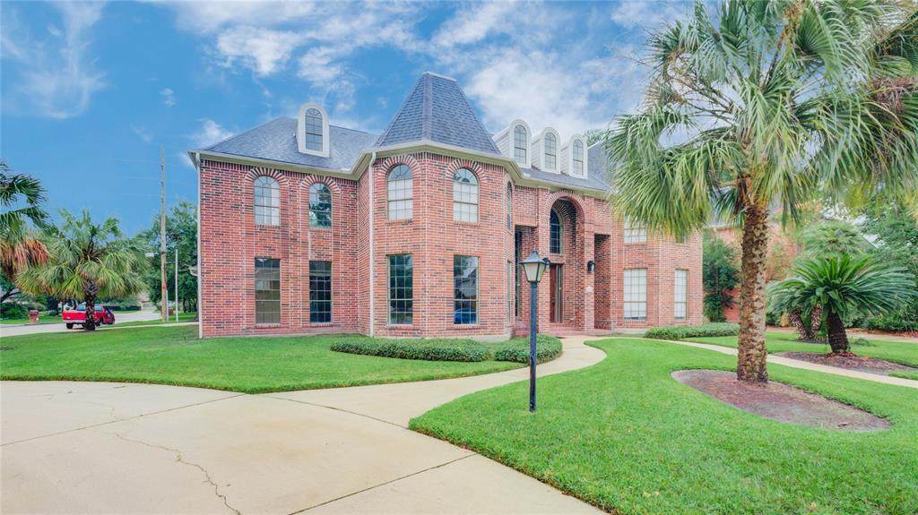 8006 Oxfordshire Drive - Photo 1