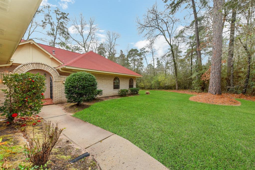 40207 Garwood Court - Photo 1