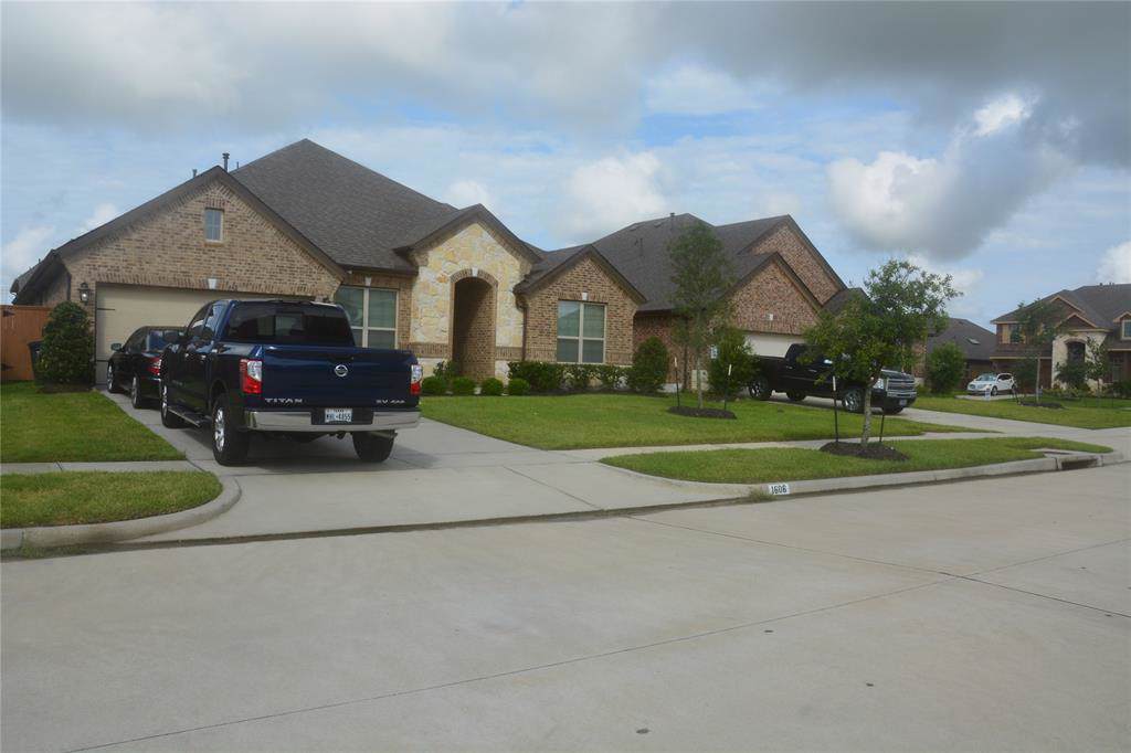 1606 Groce Lane - Photo 1