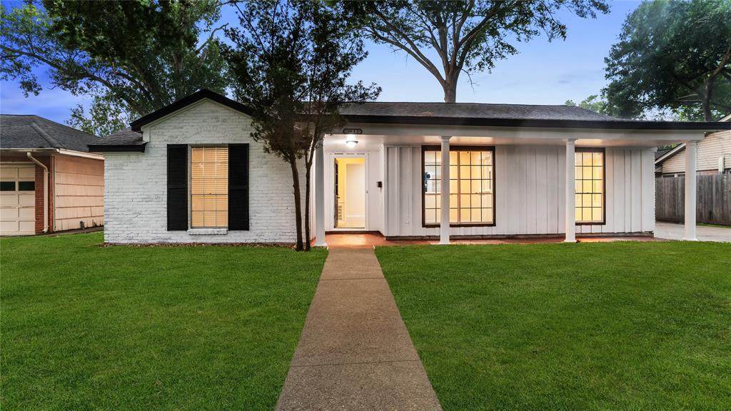 9643 Val Verde Street - Photo 1