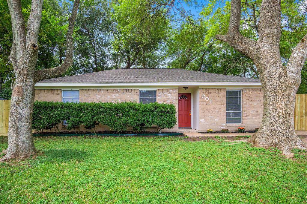 301 Milam Street - Photo 1
