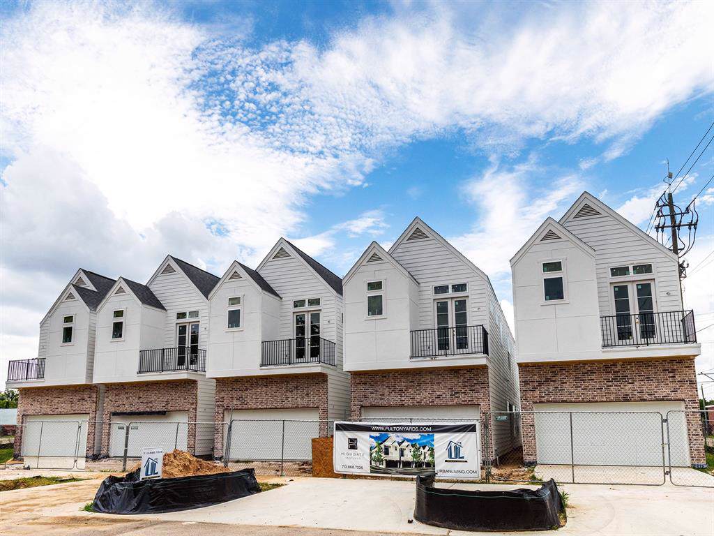 243 Royder Street - Photo 1