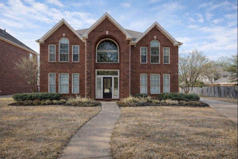 702 Epperson Way - Photo 1