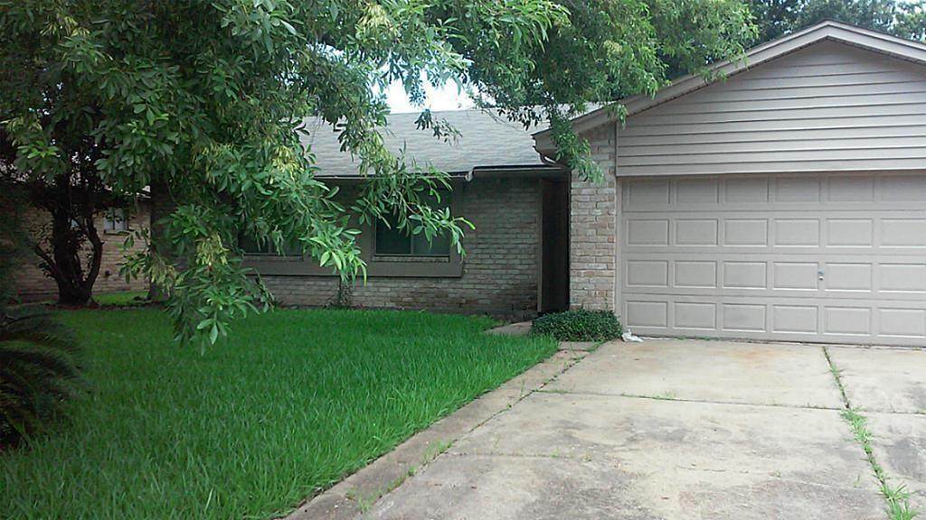 9805 Thrush Street - Photo 1