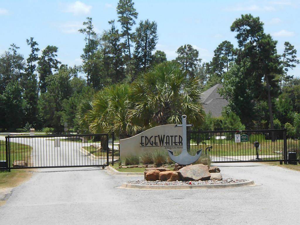 235 Ridgelake Drive - Photo 1