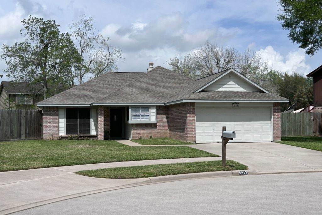 5612 Countryaire Street - Photo 1
