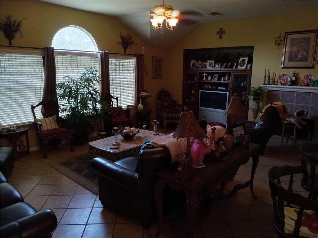3306 Spindletop Court - Photo 1